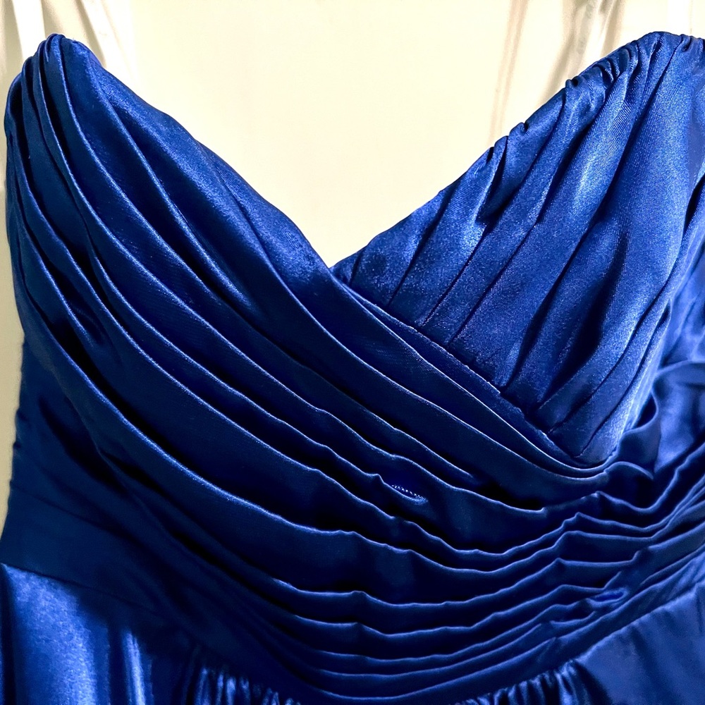 Elegant Blue Strapless Dress, B2 brand size 4 - Picture 10 of 14